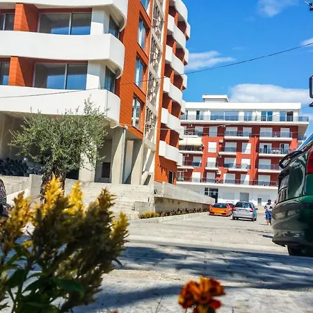 Holiday Luxury Aparthotel